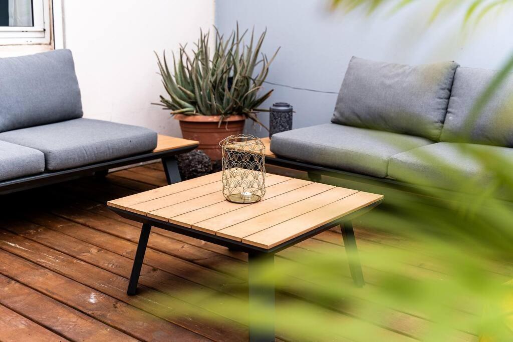Le Cocon Retro-Chic A La Capitale Apartman Saint-Denis Kültér fotó