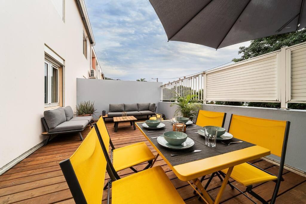 Le Cocon Retro-Chic A La Capitale Apartman Saint-Denis Kültér fotó