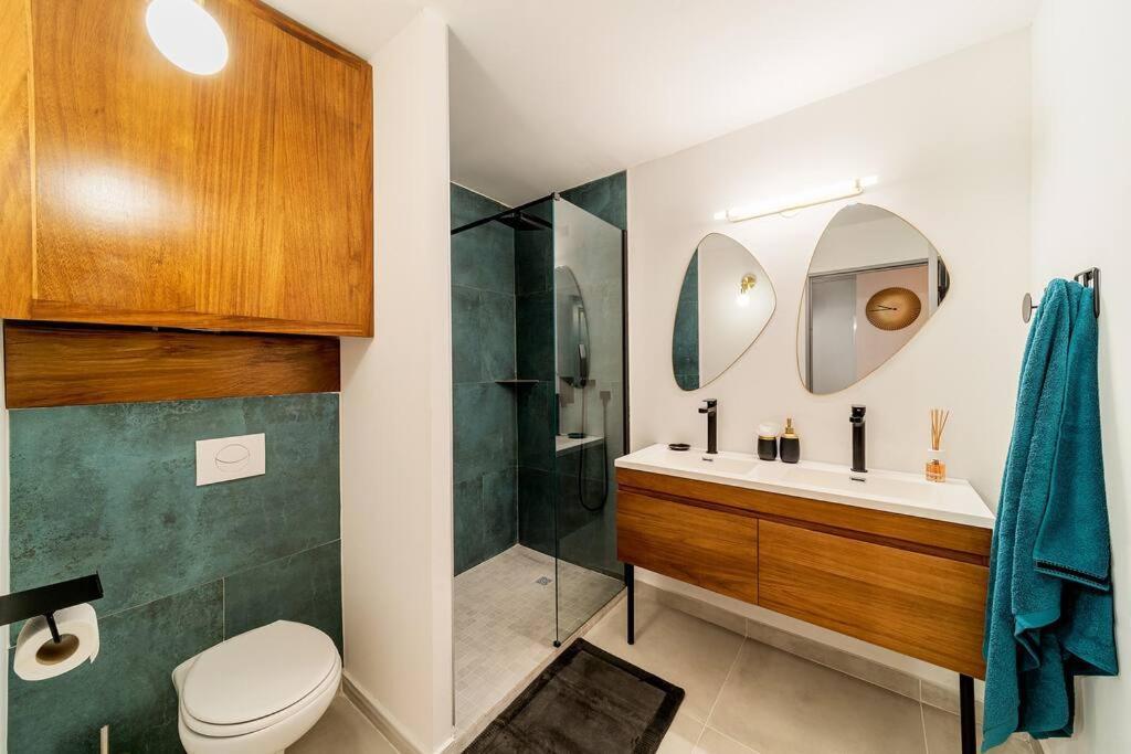 Le Cocon Retro-Chic A La Capitale Apartman Saint-Denis Kültér fotó