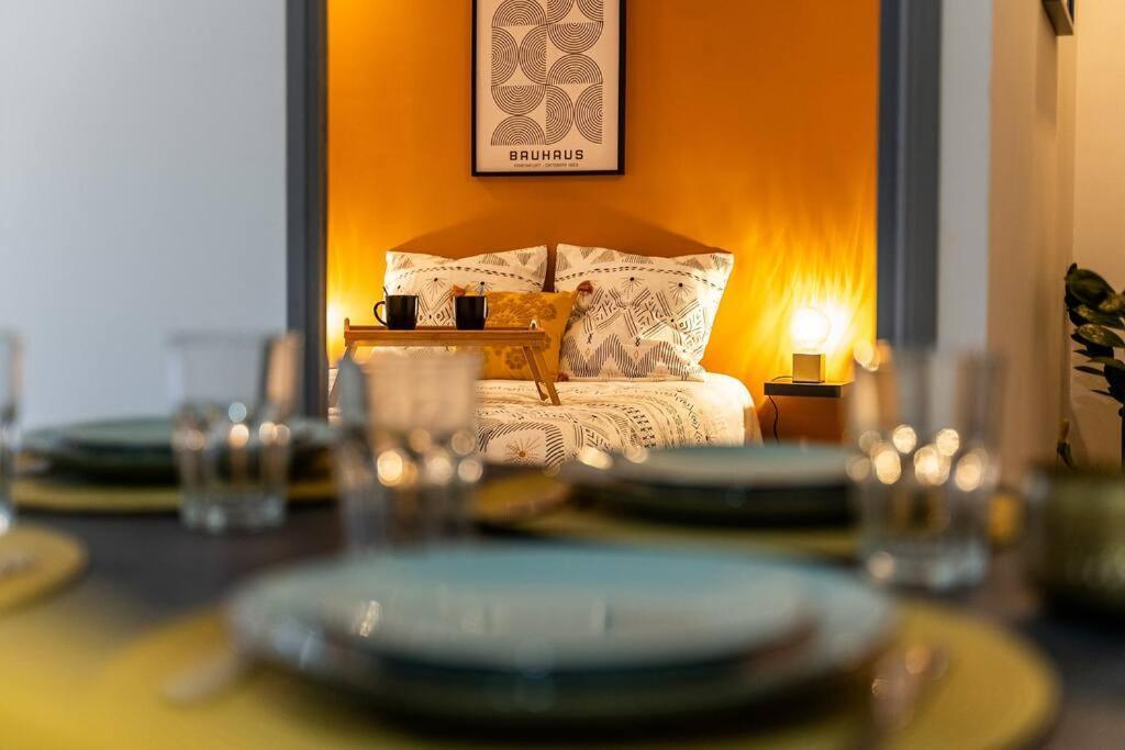 Le Cocon Retro-Chic A La Capitale Apartman Saint-Denis Kültér fotó